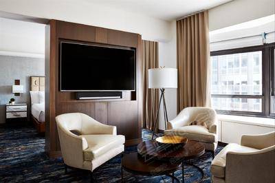 New York Hilton MidtownConrad Hilton Suite - Lounge Area
